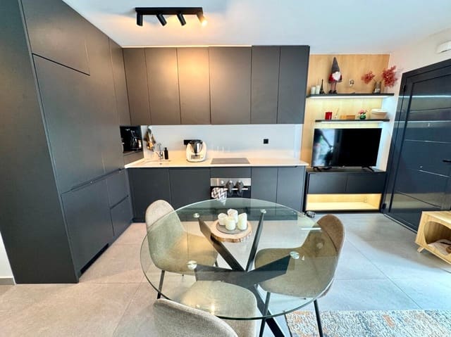 4 soverom Hus til salgs i Zona Pueblo, Guardamar del Segura med garasje - € 360 000 (Ref: 10172670)