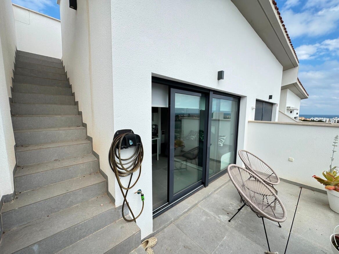 4 soverom Hus til salgs i Guardamar del Segura med garasje - € 360 000 (Ref: 10172670)