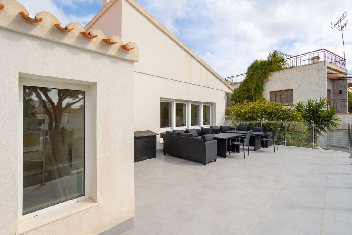 8 Zimmer Villa zu verkaufen in Campoamor mit Pool - 1.350.000 € (Ref: 10172672)