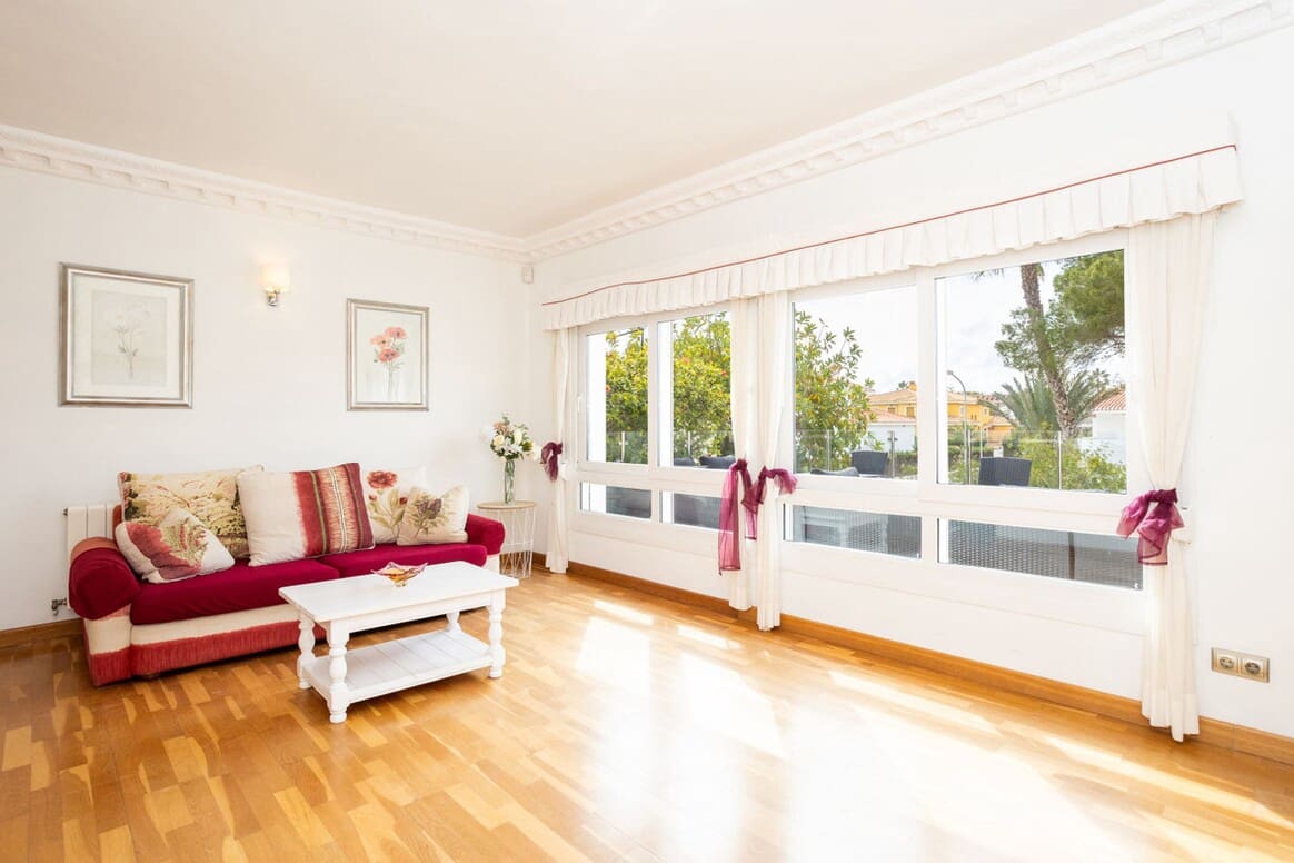 8 Zimmer Villa zu verkaufen in Campoamor mit Pool - 1.350.000 € (Ref: 10172672)