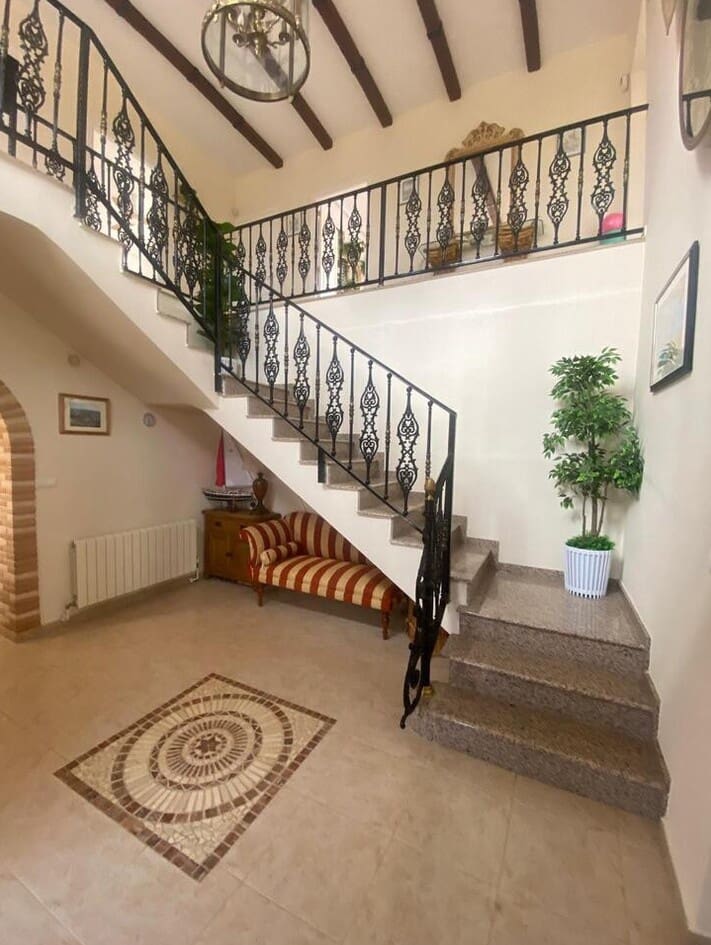 4 bedroom Finca/Country House for sale in Orihuela with pool garage - € 750,000 (Ref: 10172673)