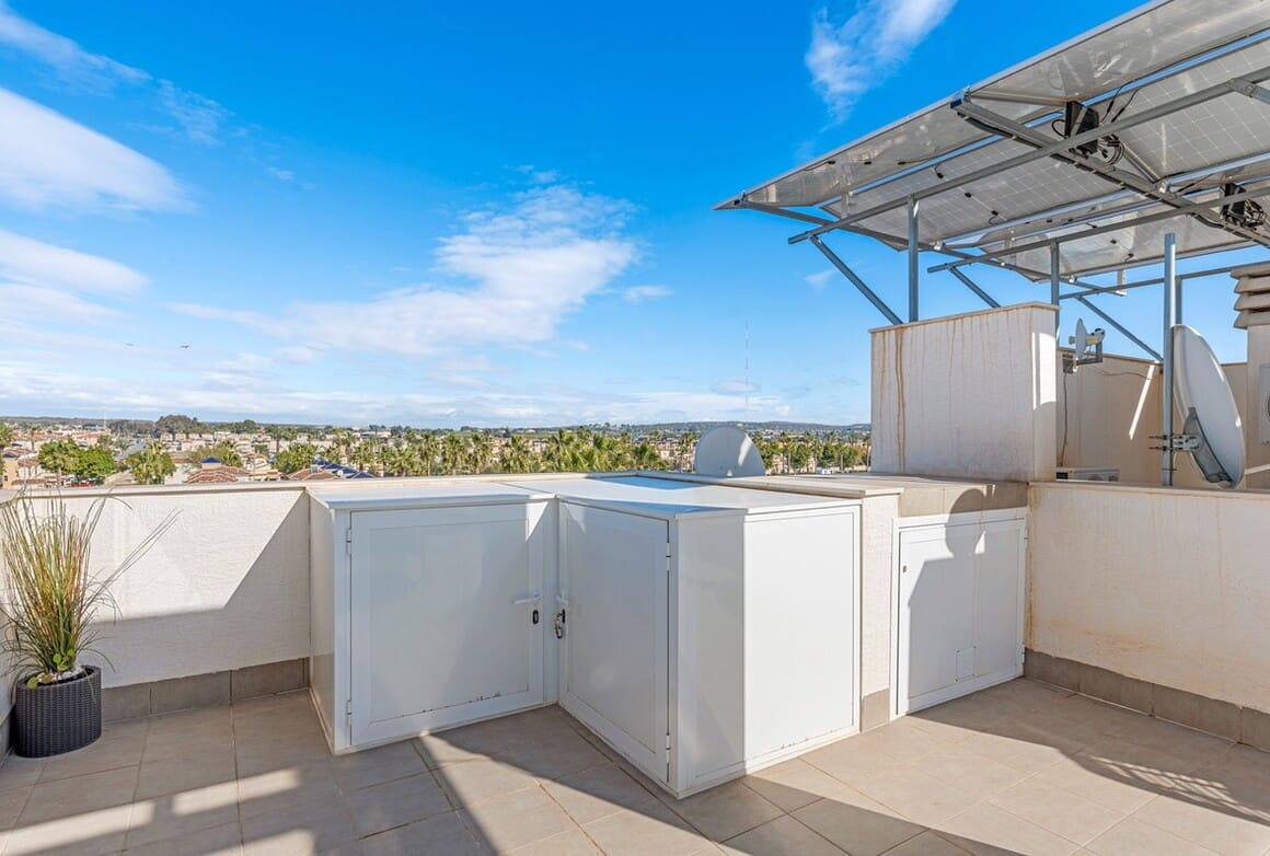 2 Zimmer Apartment zu verkaufen in Guardamar del Segura mit Pool Garage - 295.000 € (Ref: 10172675)