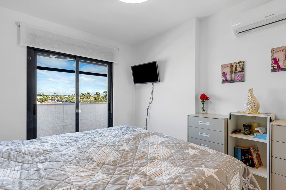 2 Zimmer Apartment zu verkaufen in Guardamar del Segura mit Pool Garage - 295.000 € (Ref: 10172675)