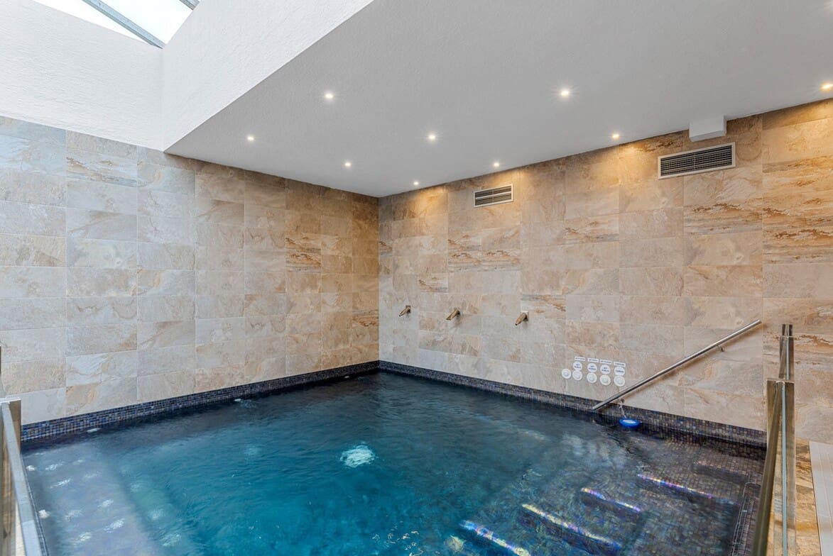 2 Zimmer Apartment zu verkaufen in Guardamar del Segura mit Pool Garage - 295.000 € (Ref: 10172675)