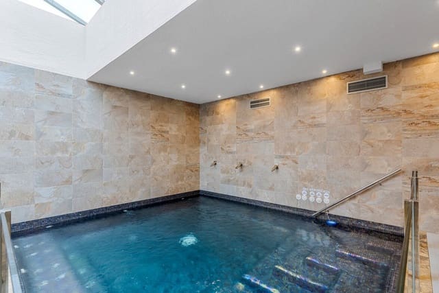 2 Zimmer Apartment zu verkaufen in El Raso, Guardamar del Segura mit Pool Garage - 295.000 € (Ref: 10172675)