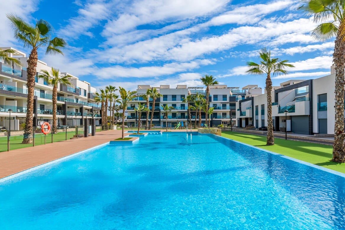 2 Zimmer Apartment zu verkaufen in Guardamar del Segura mit Pool Garage - 295.000 € (Ref: 10172675)