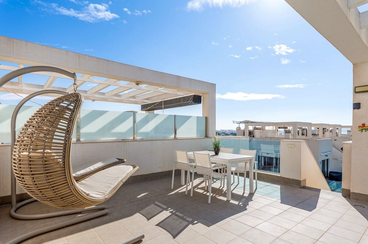 2 Zimmer Apartment zu verkaufen in Guardamar del Segura mit Pool Garage - 295.000 € (Ref: 10172675)