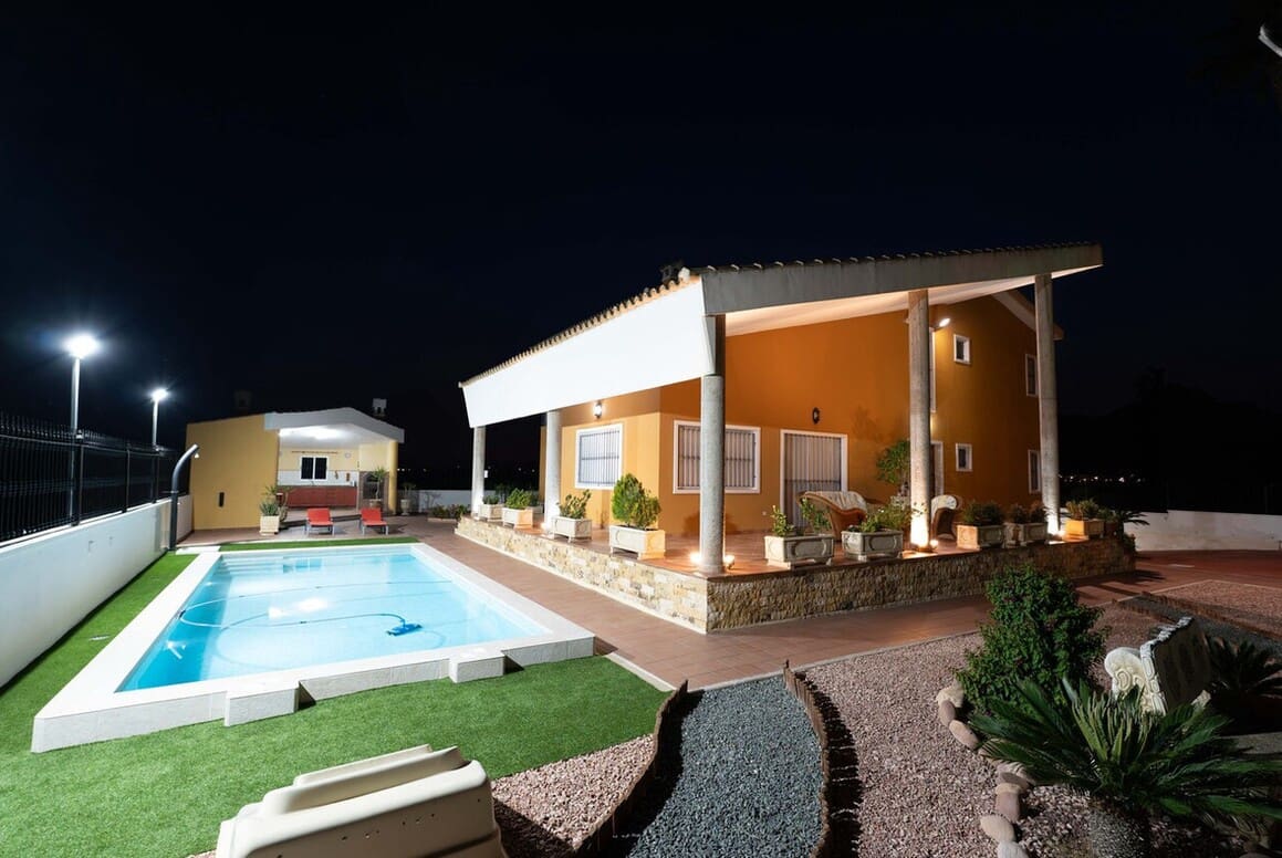 5 bedroom Finca/Country House for sale in Orihuela with pool - € 649,999 (Ref: 10172677)