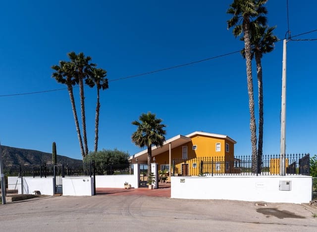 Finca/Casa Rural de 5 habitaciones en Orihuela ciudad, Orihuela en venta con piscina - 649.999 € (Ref: 10172677)