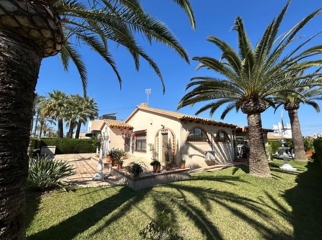 3 sypialnia Willa na sprzedaż w Cabo Roig, Orihuela z basenem - 790 000 € (Ref: 10172678)