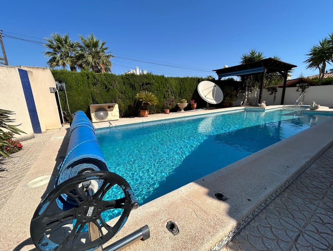 3 sypialnia Willa na sprzedaż w Cabo Roig z basenem - 790 000 € (Ref: 10172678)