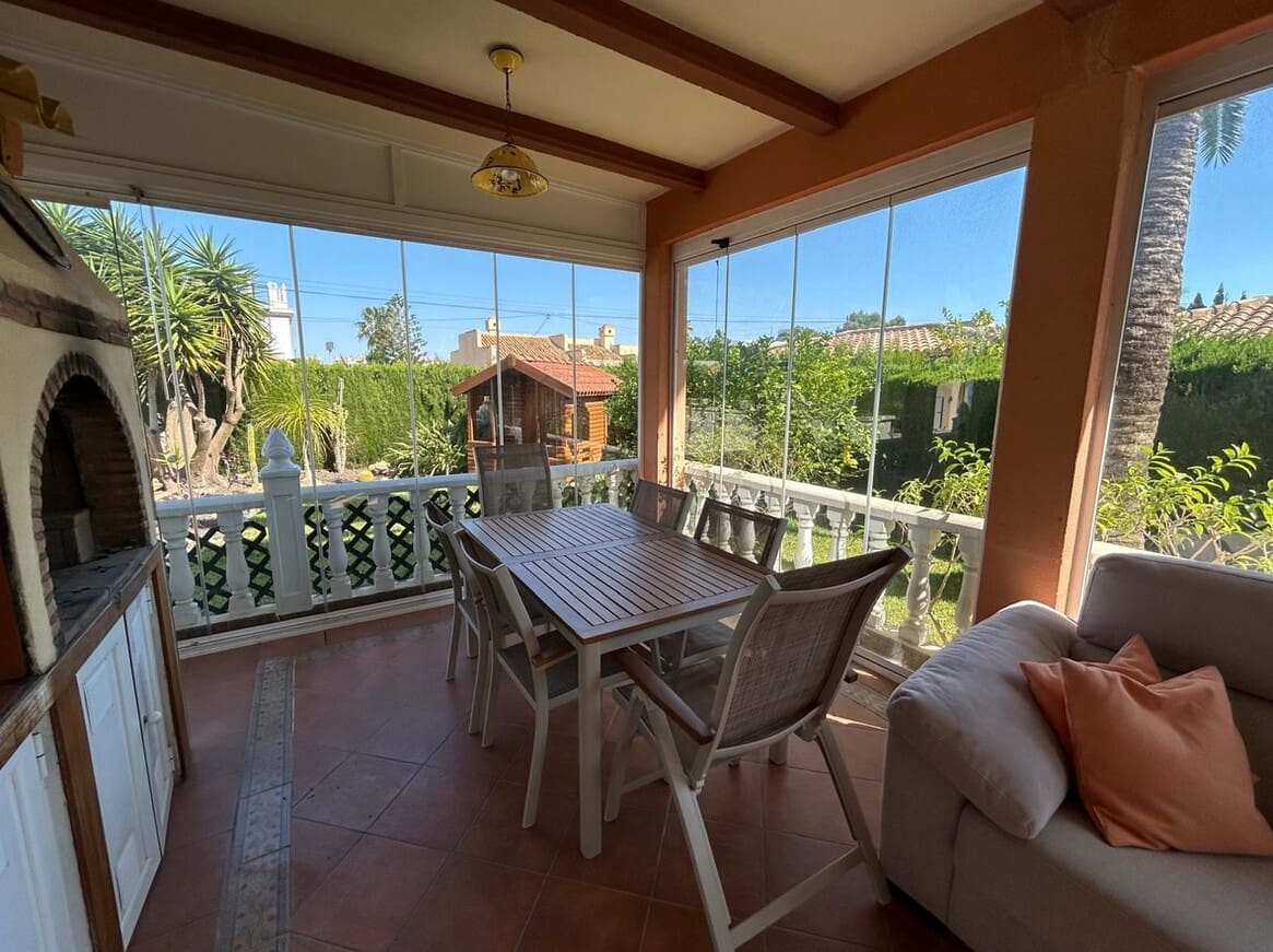 3 sypialnia Willa na sprzedaż w Cabo Roig z basenem - 790 000 € (Ref: 10172678)