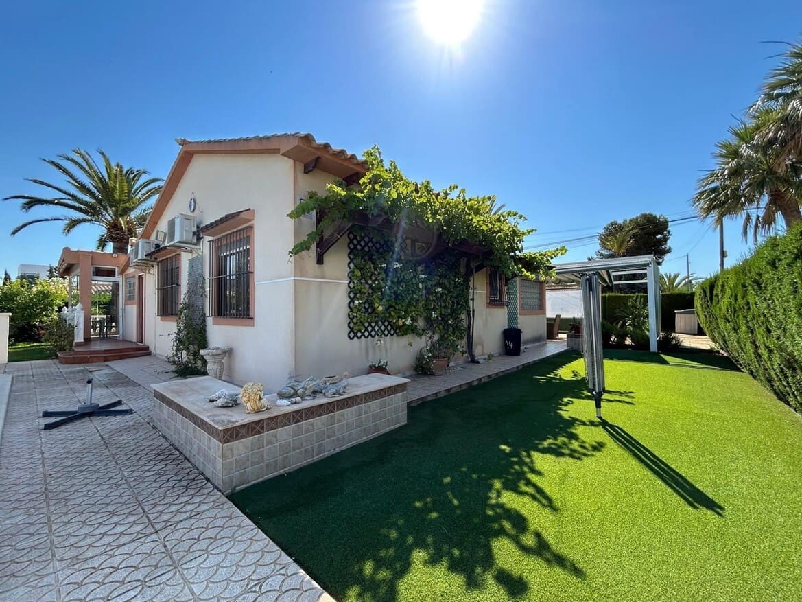 3 sypialnia Willa na sprzedaż w Cabo Roig z basenem - 790 000 € (Ref: 10172678)