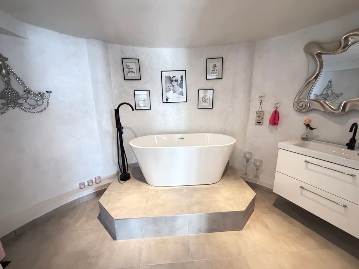 3 bedroom Villa for sale in San Miguel de Salinas with pool - € 330,000 (Ref: 10172679)