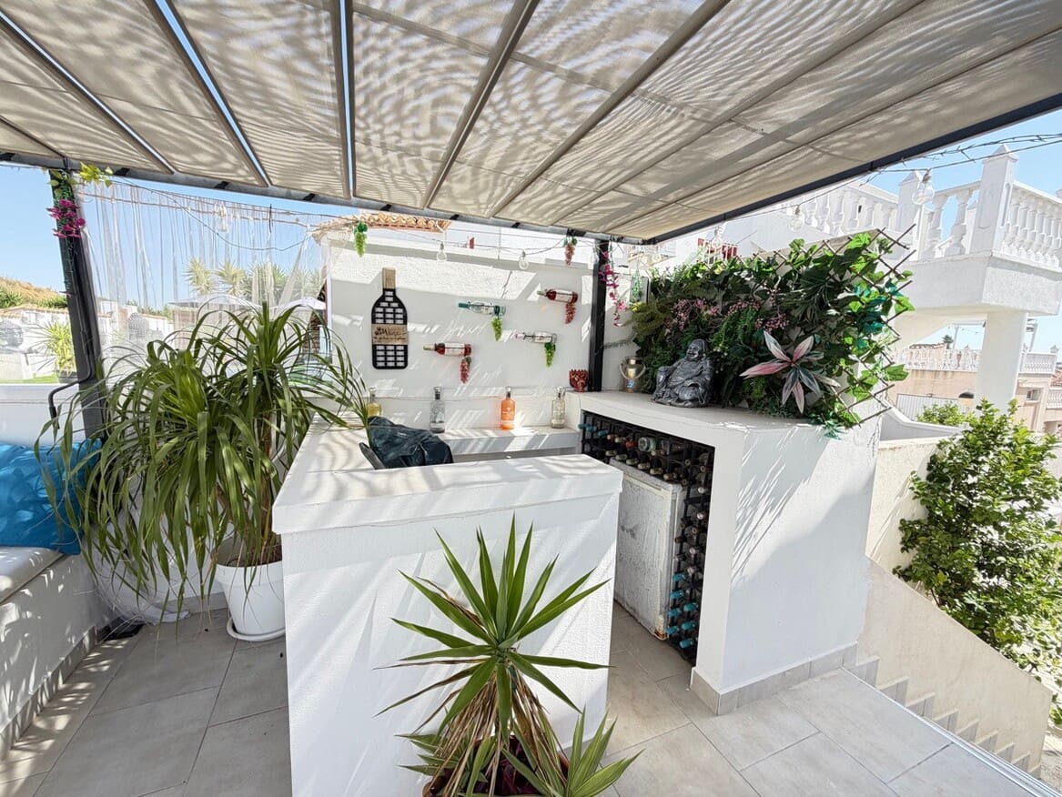 3 bedroom Villa for sale in San Miguel de Salinas with pool - € 330,000 (Ref: 10172679)