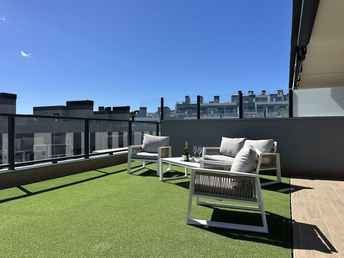 2 slaapkamer Appartement te koop in Santa Pola met zwembad garage - € 419.000 (Ref: 10172680)