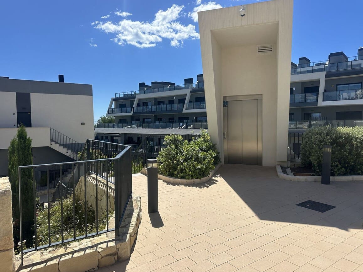 2 slaapkamer Appartement te koop in Santa Pola met zwembad garage - € 419.000 (Ref: 10172680)