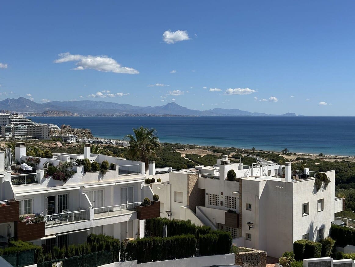 2 slaapkamer Appartement te koop in Santa Pola met zwembad garage - € 419.000 (Ref: 10172680)