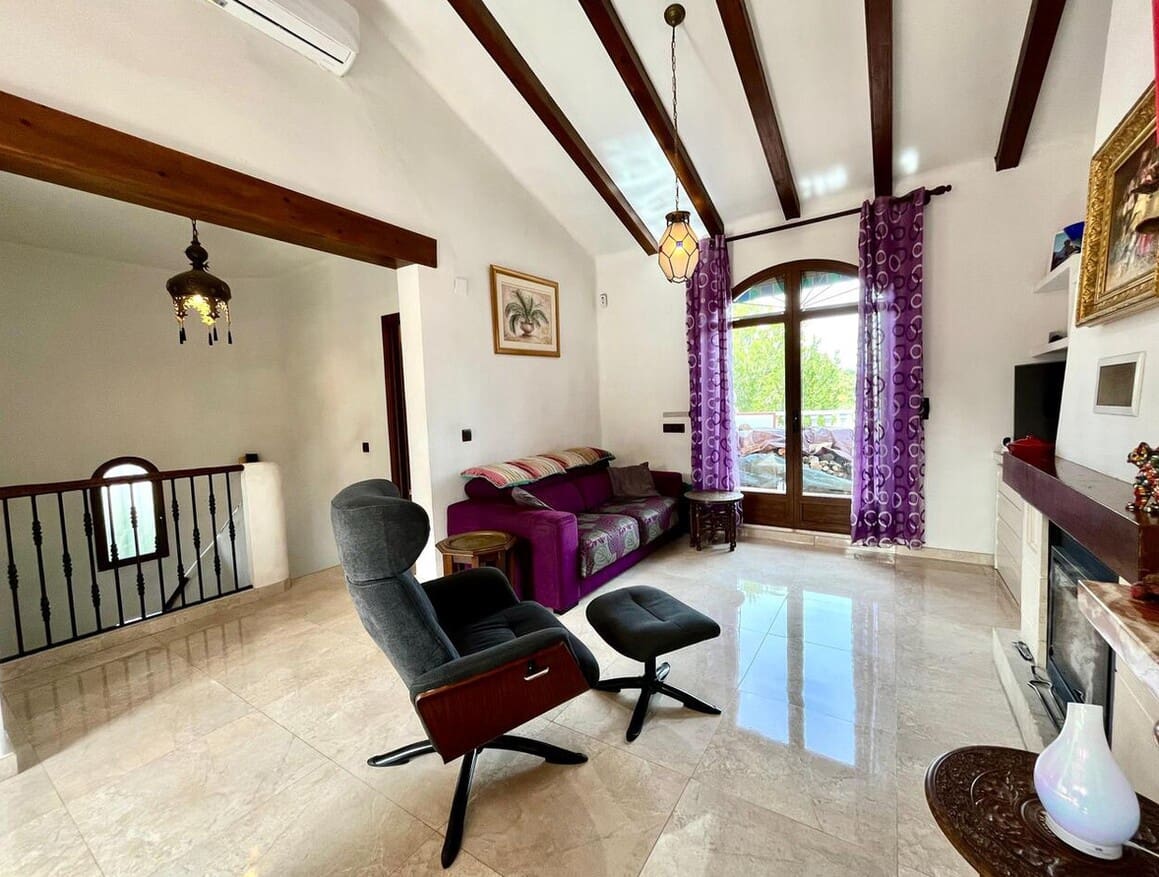 4 bedroom Villa for sale in Orihuela Costa with pool garage - € 879,000 (Ref: 10172681)