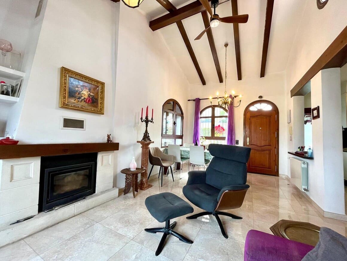 4 bedroom Villa for sale in Orihuela Costa with pool garage - € 879,000 (Ref: 10172681)