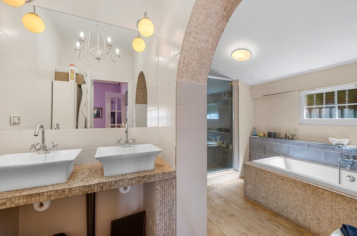 6 Zimmer Finca/Landgut zu verkaufen in Almoradi mit Pool - 595.000 € (Ref: 10172682)