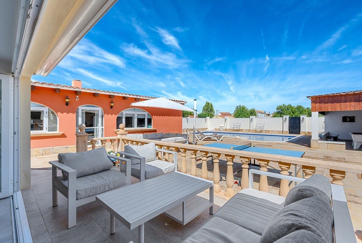 6 Zimmer Finca/Landgut zu verkaufen in Almoradi mit Pool - 595.000 € (Ref: 10172682)