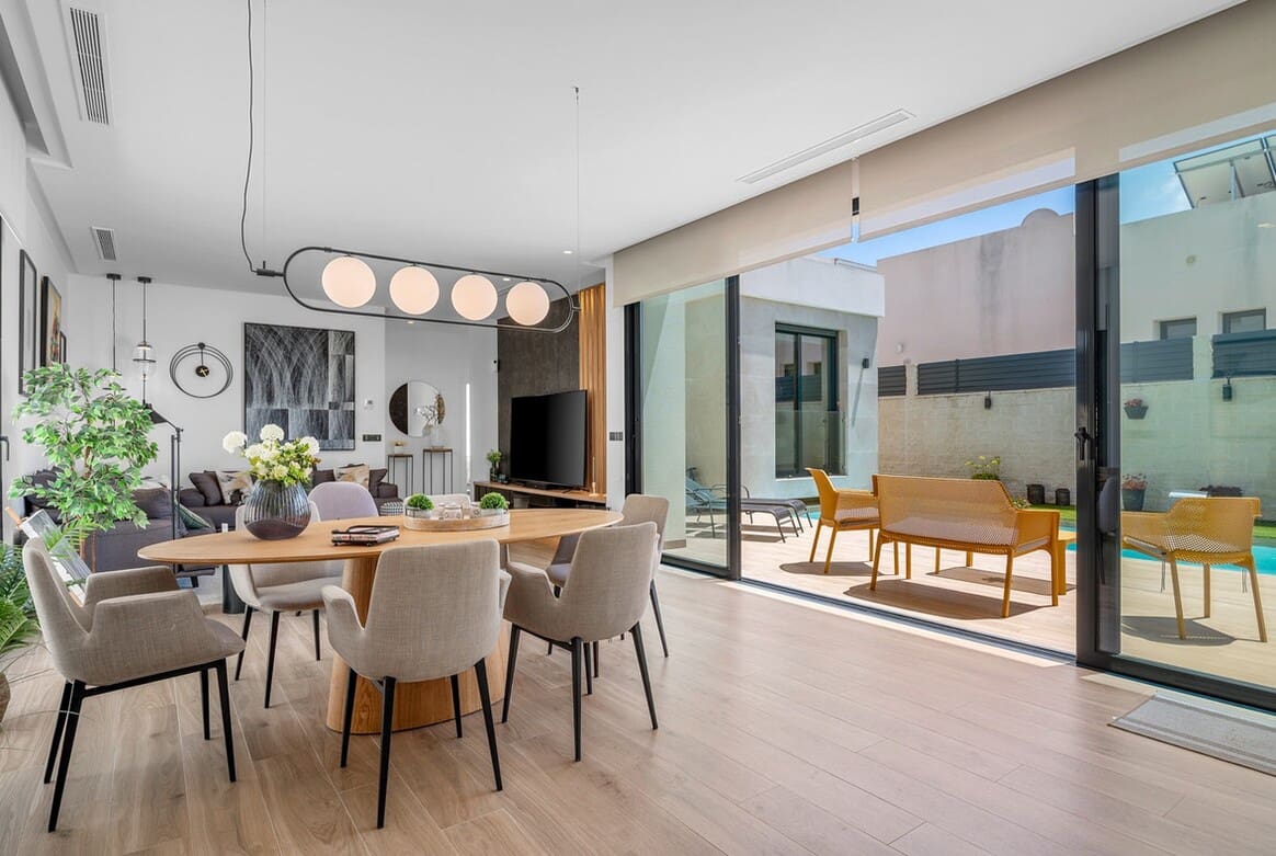 3 sypialnia Willa na sprzedaż w Benijofar z basenem garażem - 599 000 € (Ref: 10172683)