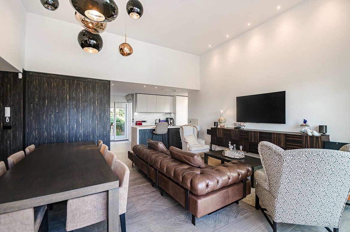 2 slaapkamer Villa te koop in Algorfa met zwembad garage - € 610.000 (Ref: 10172684)