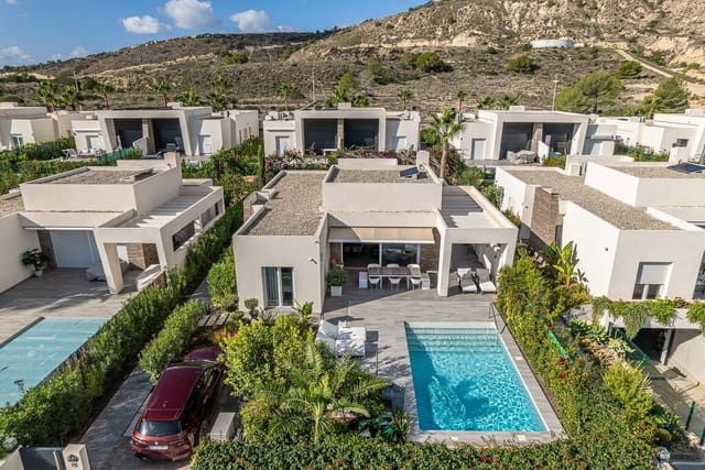 2 slaapkamer Villa te koop in Algorfa met zwembad garage - € 610.000 (Ref: 10172684)