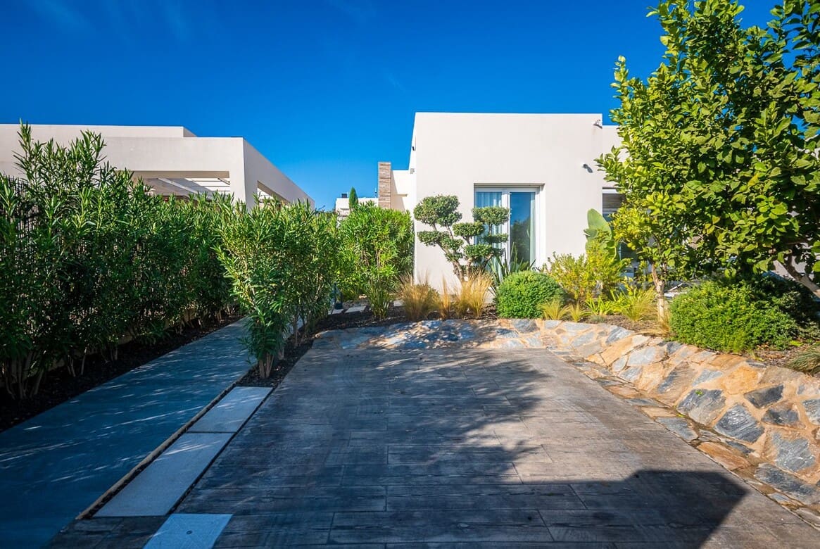 2 slaapkamer Villa te koop in Algorfa met zwembad garage - € 610.000 (Ref: 10172684)