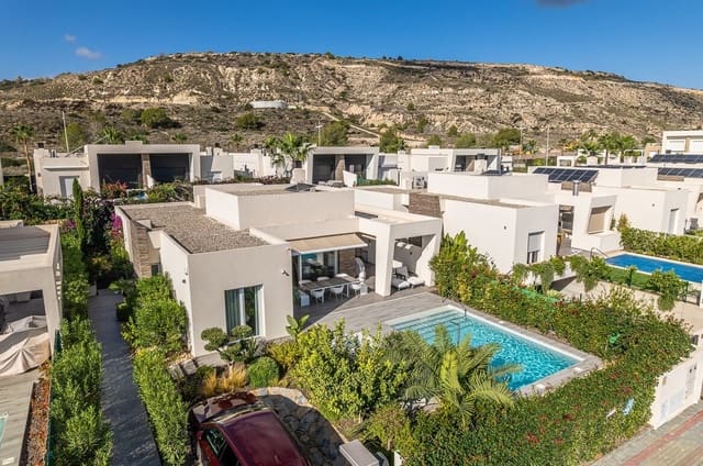 2 slaapkamer Villa te koop in Algorfa met zwembad garage - € 610.000 (Ref: 10172684)