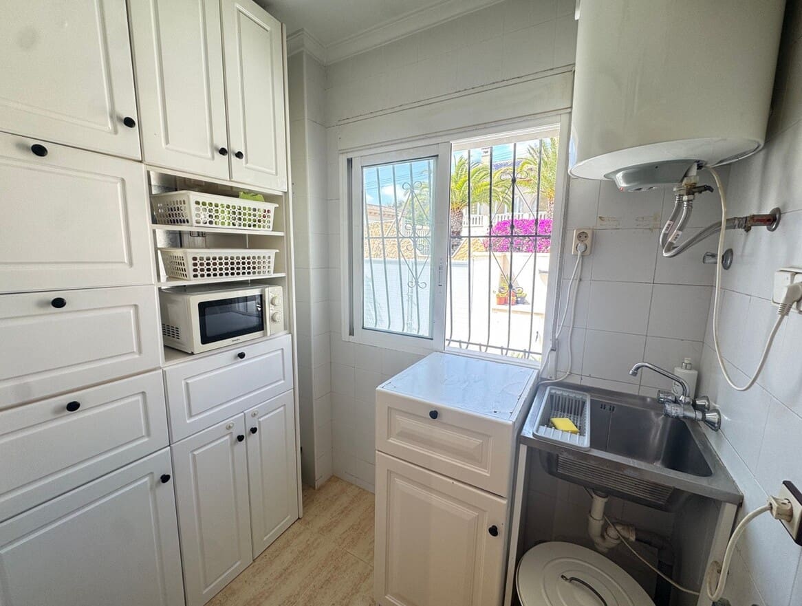 5 slaapkamer Villa te koop in San Miguel de Salinas met garage - € 580.000 (Ref: 10172685)