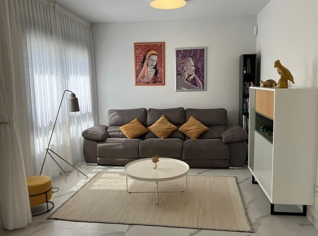 Apartamento de 2 habitaciones en San Miguel de Salinas en venta con piscina garaje - 319.000 € (Ref: 10172689)