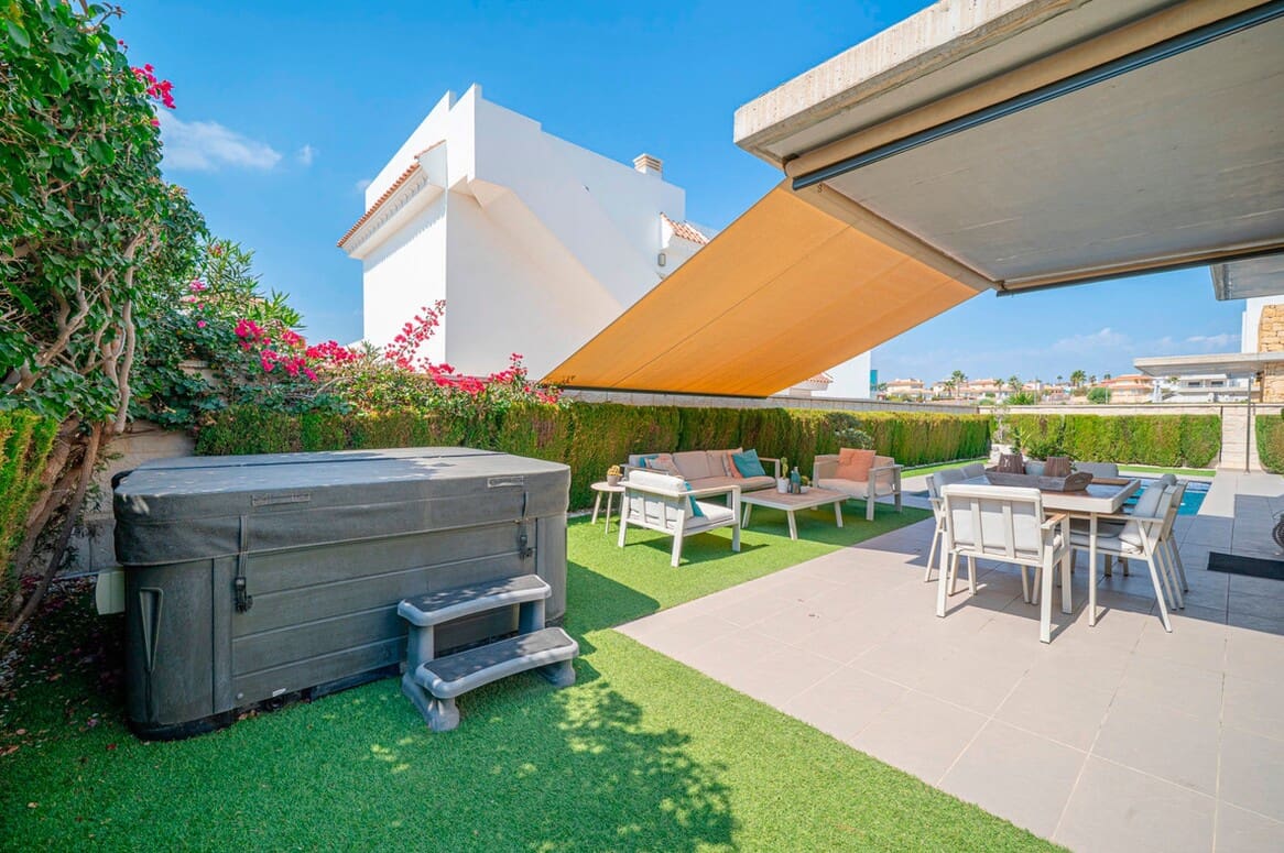 3 Zimmer Villa zu verkaufen in Rojales mit Pool - 550.000 € (Ref: 10172690)