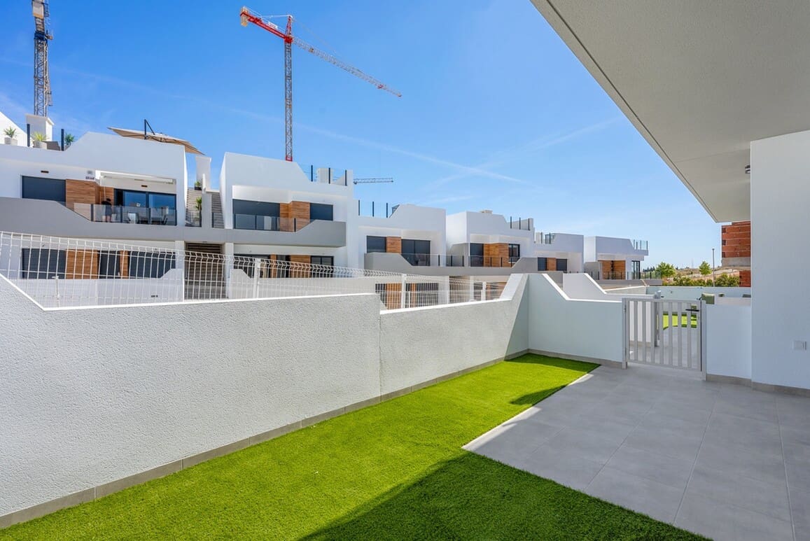 Apartamento de 2 habitaciones en San Miguel de Salinas en venta con piscina - 229.000 € (Ref: 10172691)