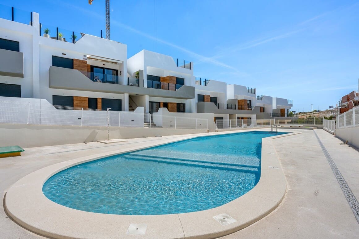 Apartamento de 2 habitaciones en San Miguel de Salinas en venta con piscina - 229.000 € (Ref: 10172691)