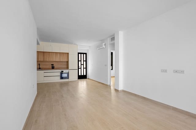 Apartamento de 2 habitaciones en San Miguel de Salinas en venta con piscina - 229.000 € (Ref: 10172691)