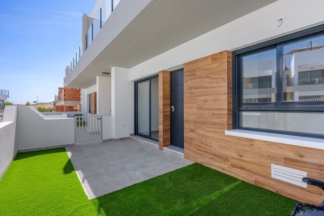 Apartamento de 2 habitaciones en San Miguel de Salinas en venta con piscina - 229.000 € (Ref: 10172691)