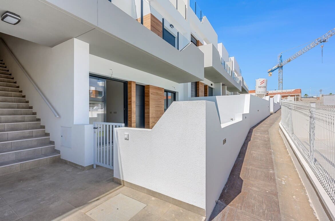 Apartamento de 2 habitaciones en San Miguel de Salinas en venta con piscina - 229.000 € (Ref: 10172691)