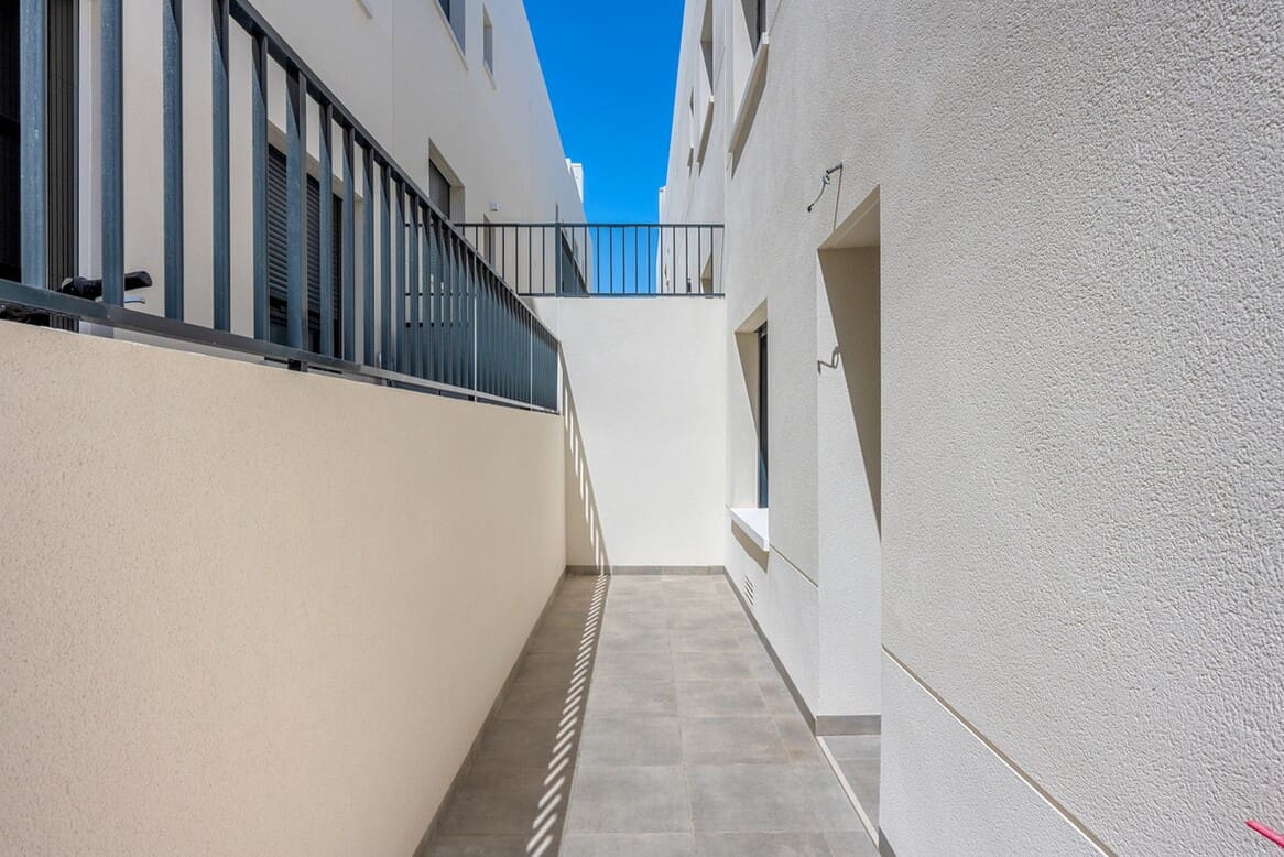 Apartamento de 2 habitaciones en San Miguel de Salinas en venta con piscina - 229.000 € (Ref: 10172691)