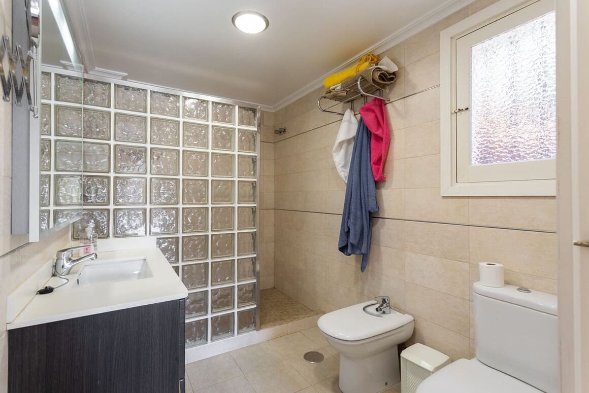 6 soveværelse Villa til salg i Campoamor med swimmingpool garage - € 875.000 (Ref: 10172693)