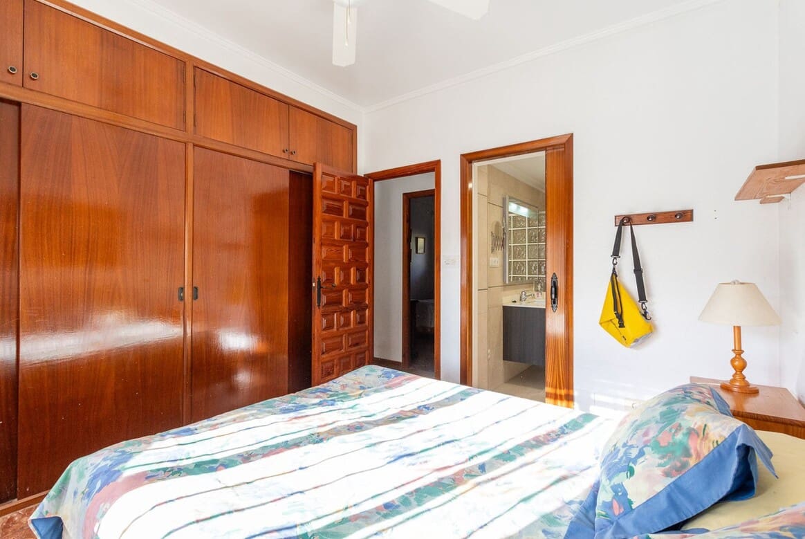 6 soveværelse Villa til salg i Campoamor med swimmingpool garage - € 875.000 (Ref: 10172693)
