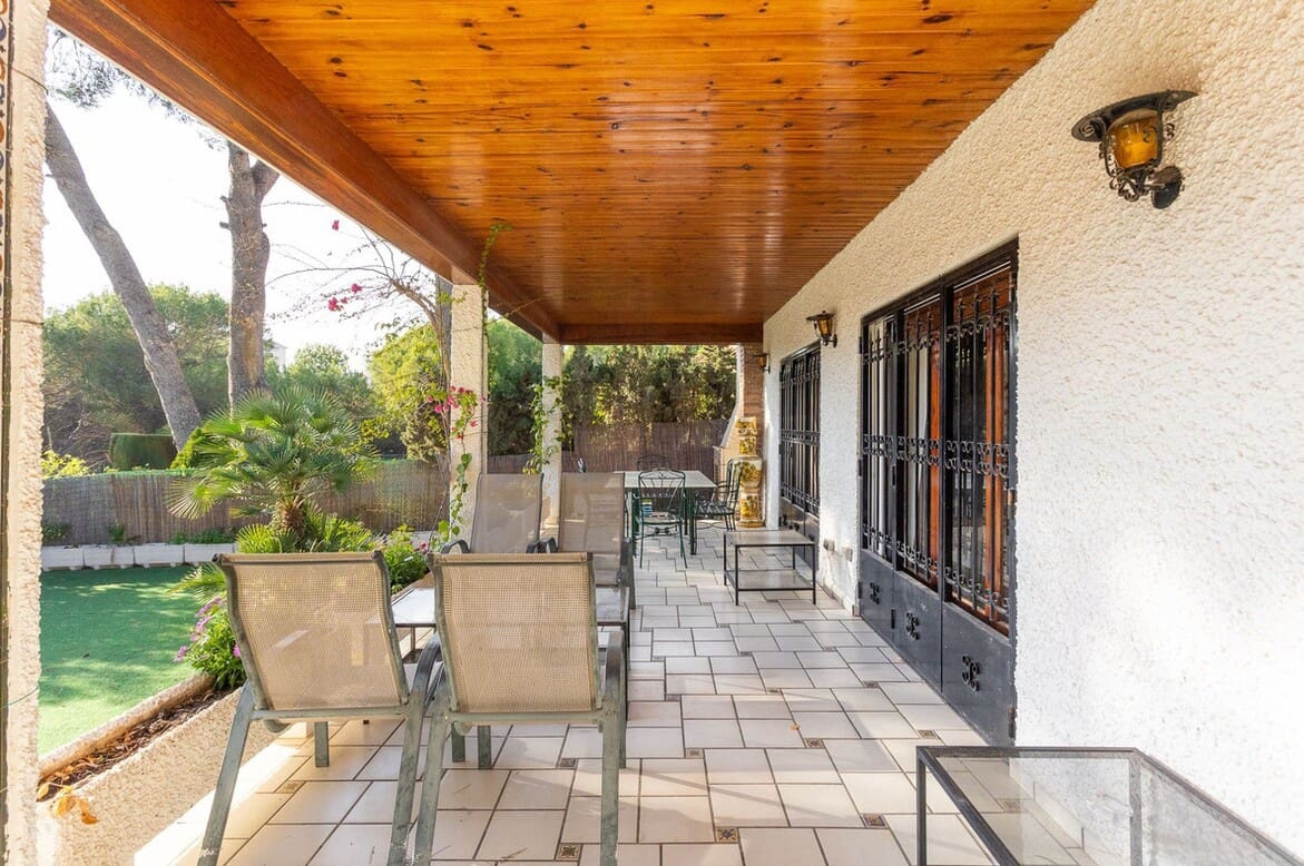 6 soveværelse Villa til salg i Campoamor med swimmingpool garage - € 875.000 (Ref: 10172693)