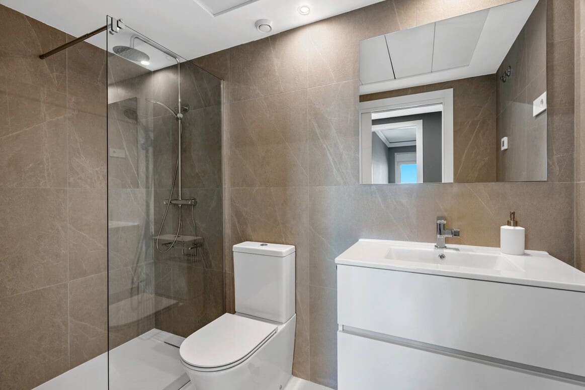 3 sypialnia Apartament na sprzedaż w Orihuela Costa z basenem garażem - 900 000 € (Ref: 10172697)