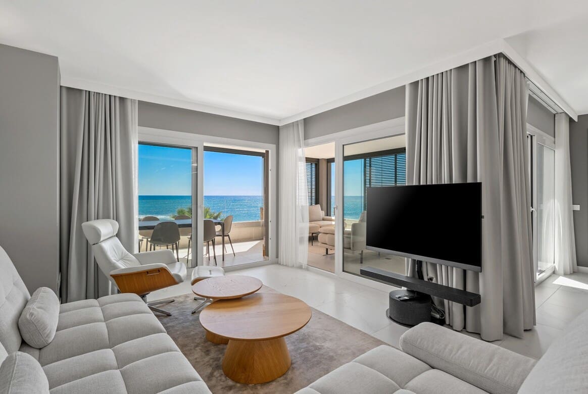 3 sypialnia Apartament na sprzedaż w Orihuela Costa z basenem garażem - 900 000 € (Ref: 10172697)