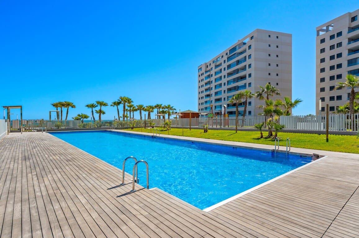 3 sypialnia Apartament na sprzedaż w Orihuela Costa z basenem garażem - 900 000 € (Ref: 10172697)