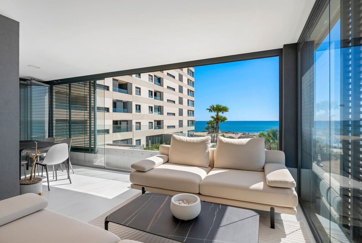 3 sypialnia Apartament na sprzedaż w Orihuela Costa z basenem garażem - 900 000 € (Ref: 10172697)