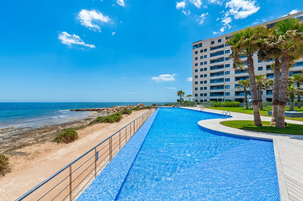 3 sypialnia Apartament na sprzedaż w Orihuela Costa z basenem garażem - 900 000 € (Ref: 10172697)