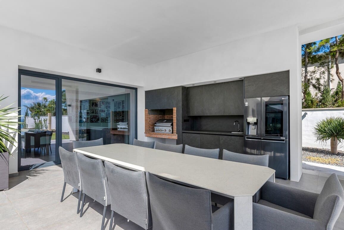 6 Zimmer Villa zu verkaufen in Cabo Roig mit Pool - 4.750.000 € (Ref: 10172698)