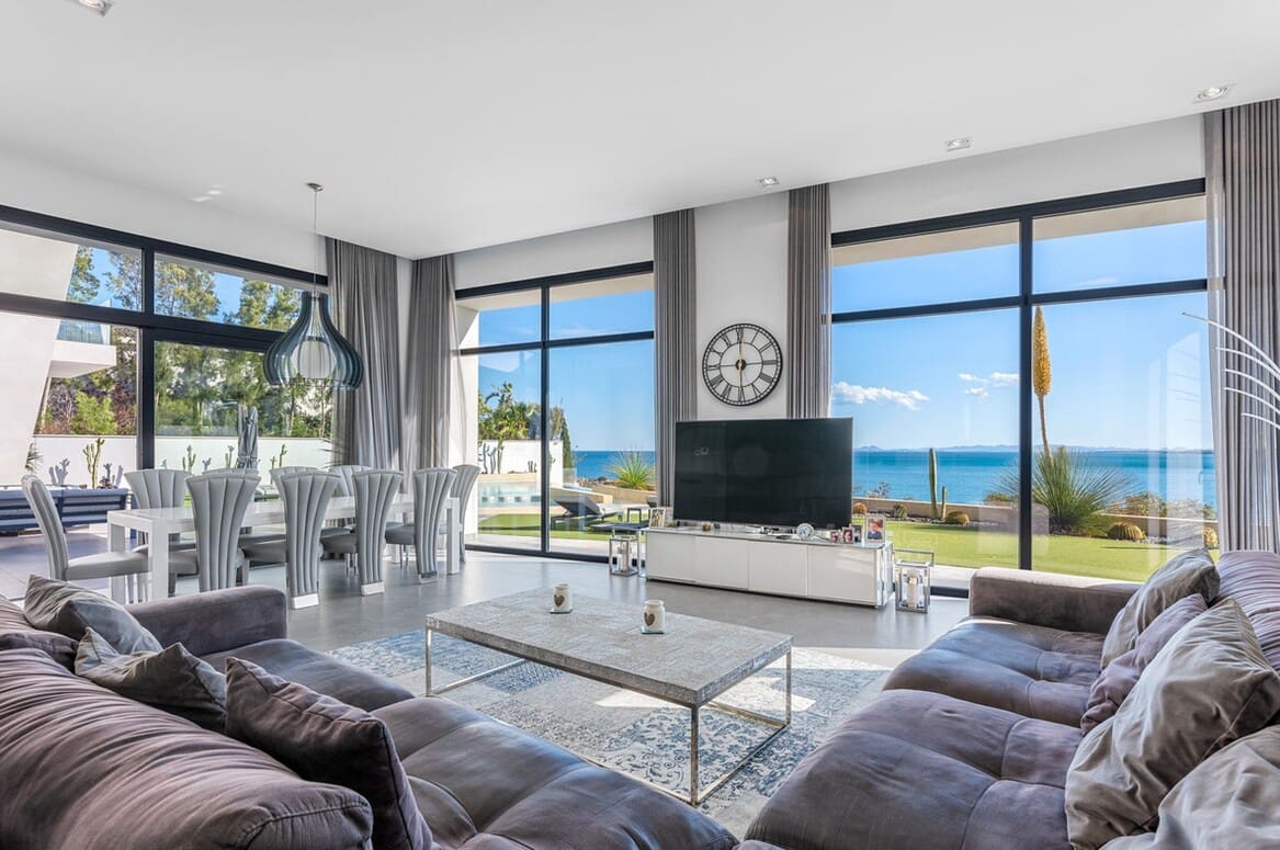 6 Zimmer Villa zu verkaufen in Cabo Roig mit Pool - 4.750.000 € (Ref: 10172698)